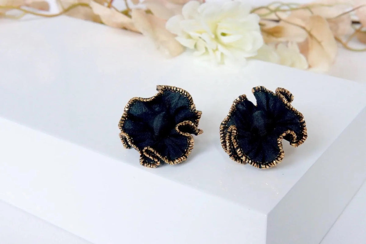 LOVE IN BLACK